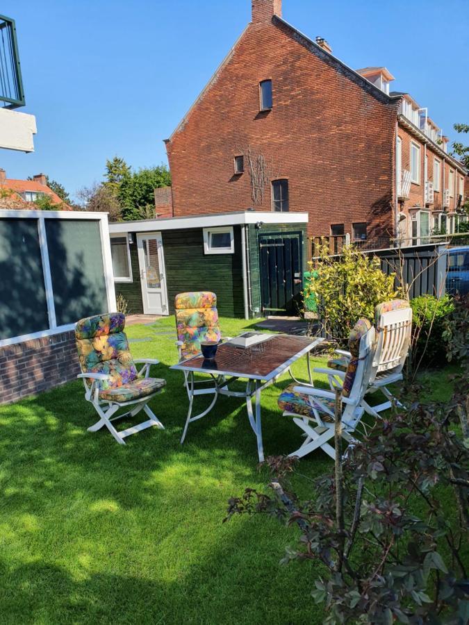 Cozy Garden House Kijkduin Bed & Breakfast