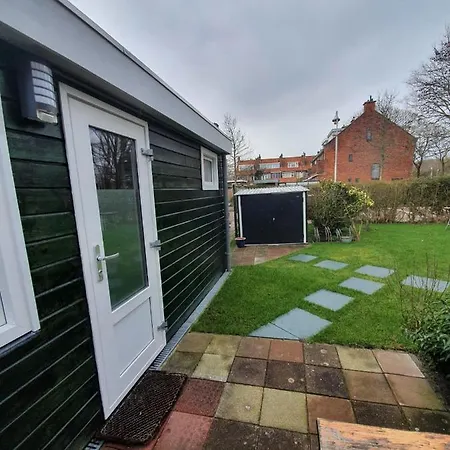 Gasthof Cozy Garden House Kijkduin 3*